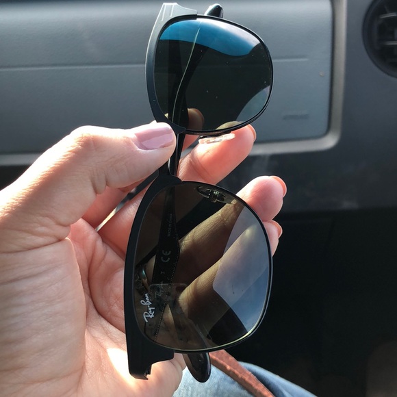 Ray Bans - Picture 3 of 4